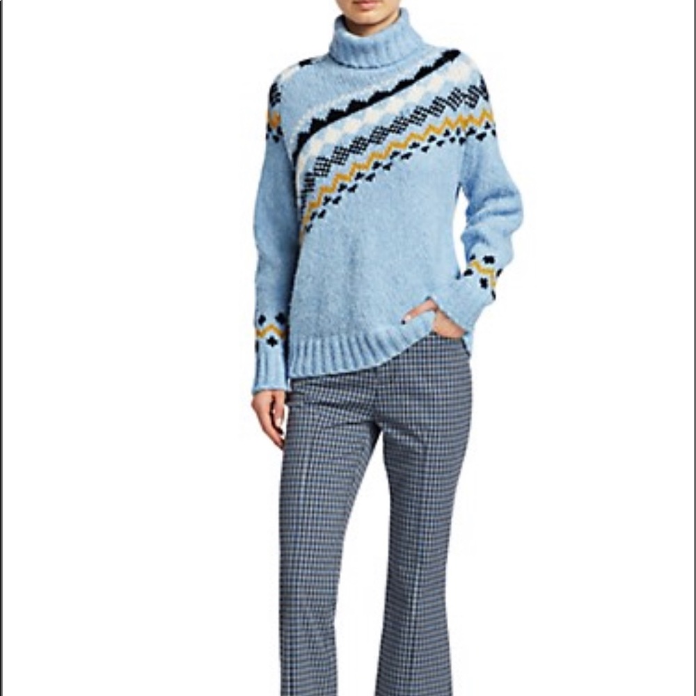 Blue turtle neck pattern sweater - Picture 2 of 7